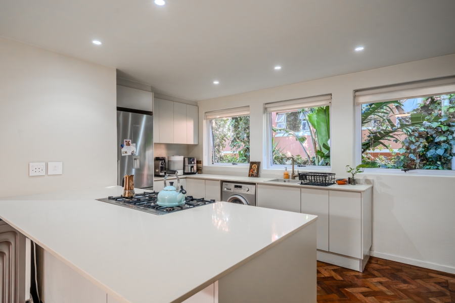 2 Bedroom Property for Sale in Three Anchor Bay Western Cape